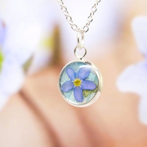 Forget me not necklace, real flower necklace, unique gift, personalised floral jewellery, terrarium necklace, pressed flowers jewelry