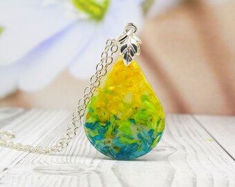 Real Daisy Petals Teardrop Necklace, 925 Sterling Silver Chain