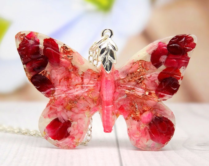 Real flowers Butterfly necklace