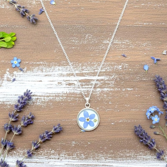 Forget me not necklace