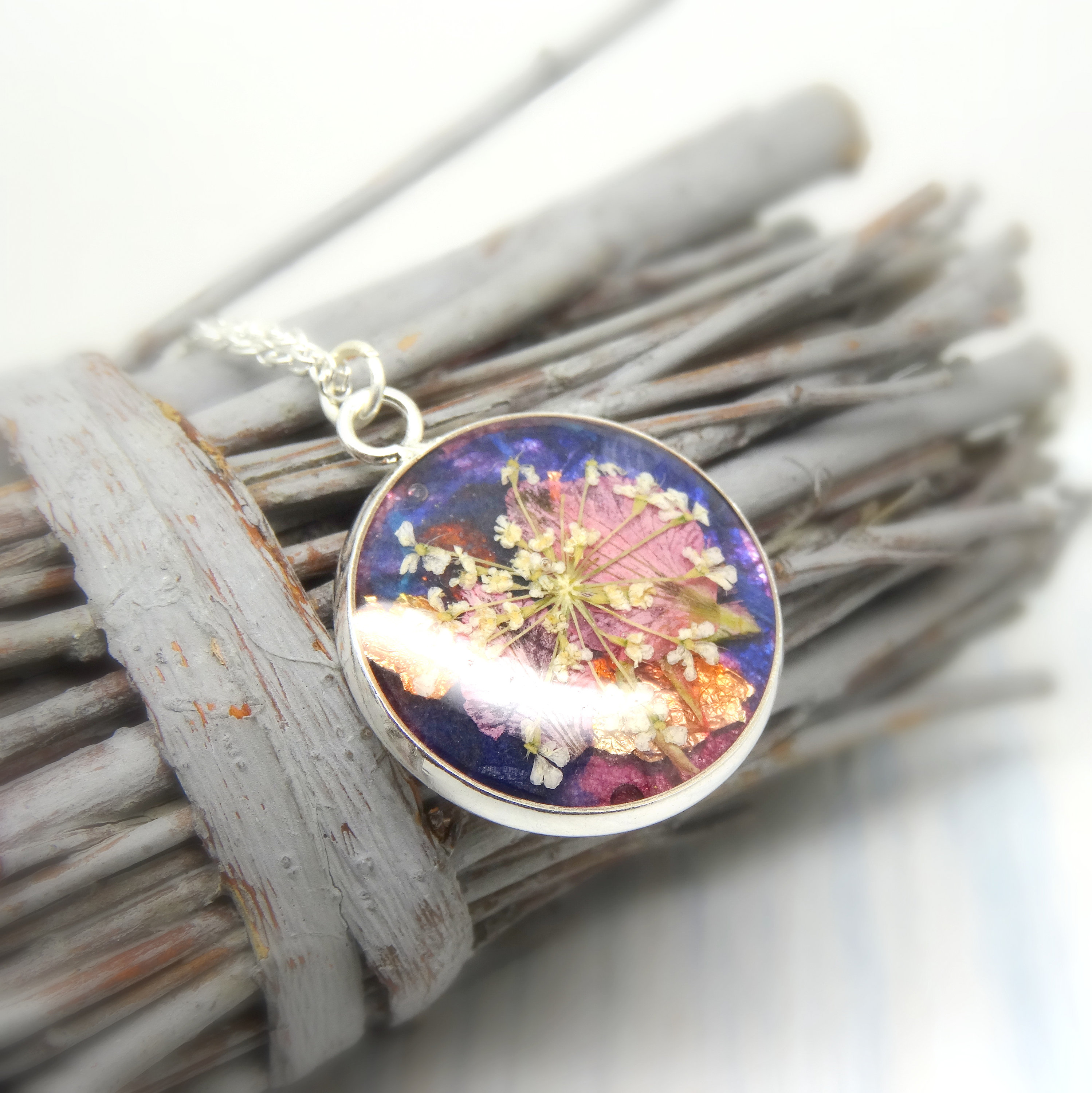 Real flower necklace, handmade necklace, resin jewellery, dry flower