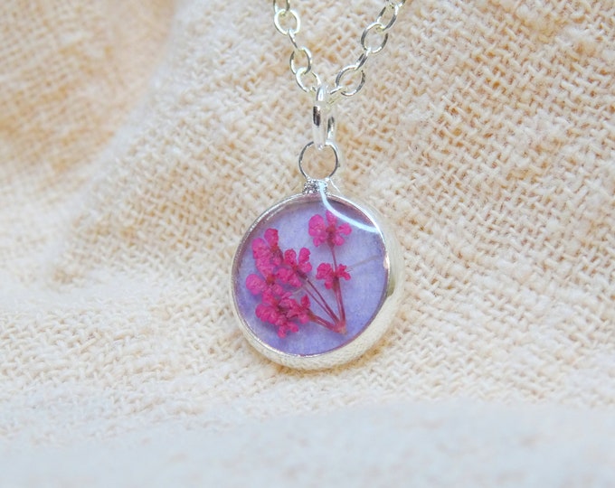 Real flower necklace