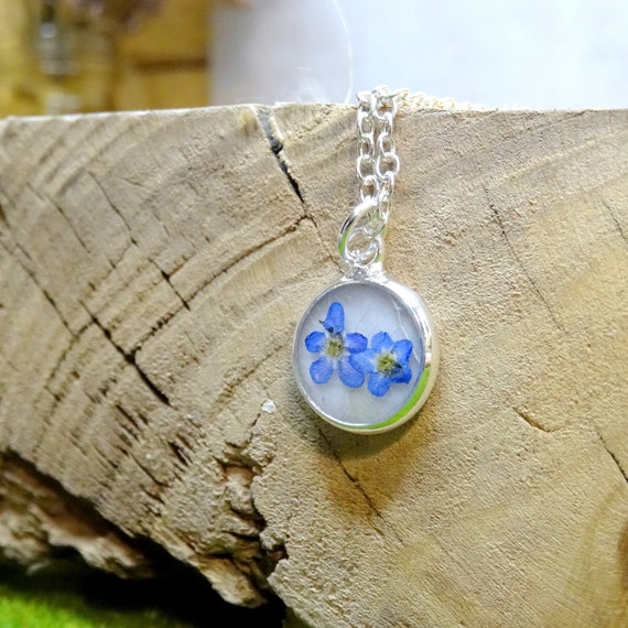 Forget me not necklace