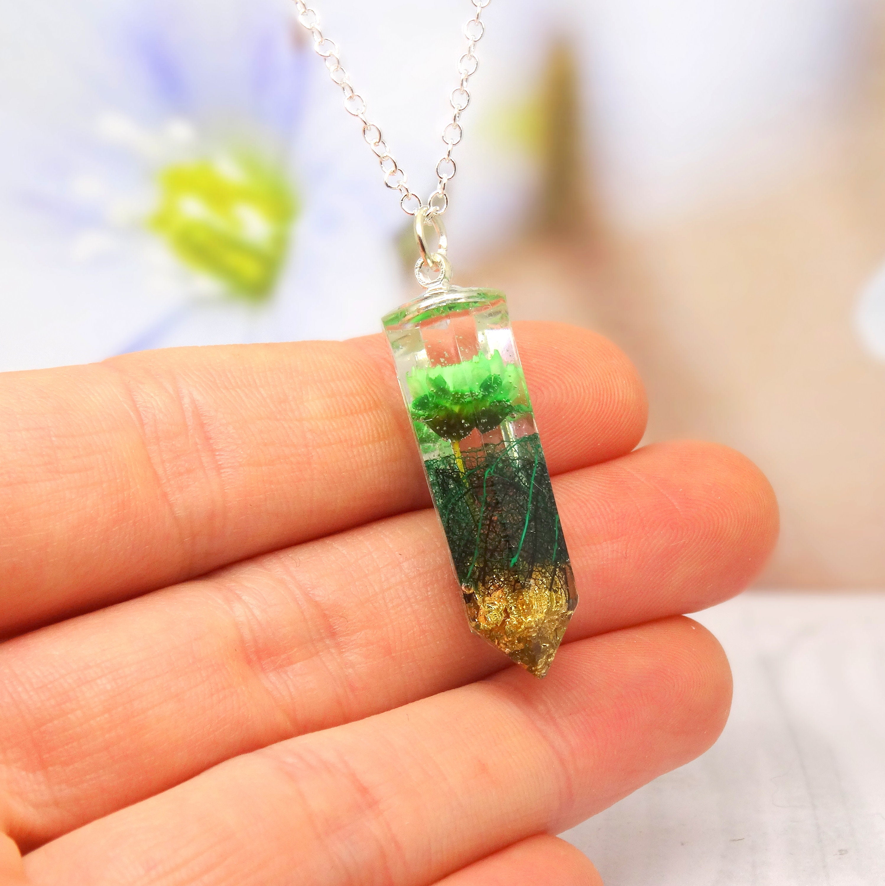 real flower necklace, Daisy necklace, personalized jewelry, real flower terrarium jewellery