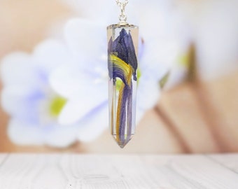 Iris necklace, pressed flower jewelry, real flower jewellery, handmade botanical gifts, unique personaized jewellery