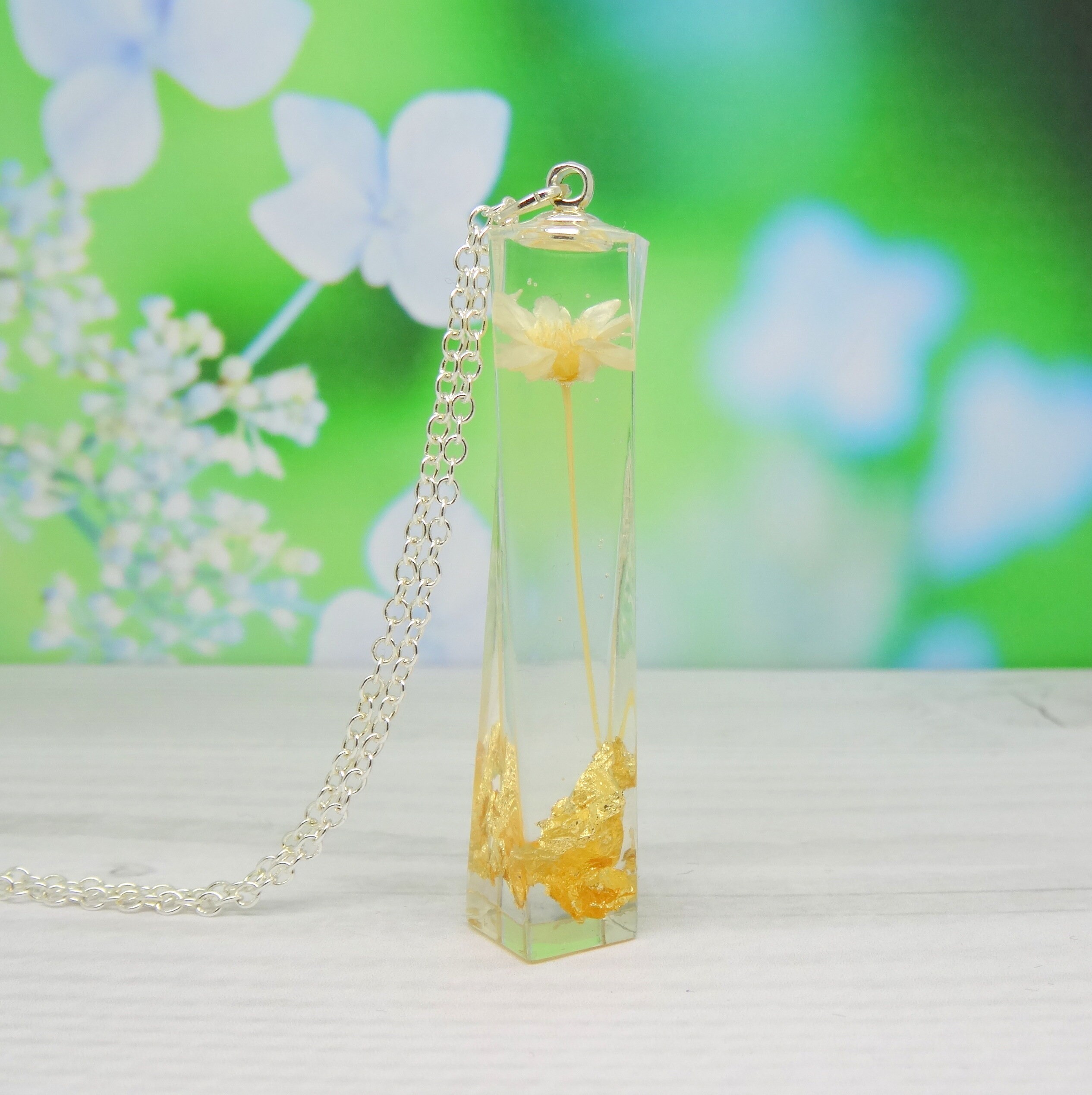 Real flower necklace, real flower jewellery, botanical bridal jewelry