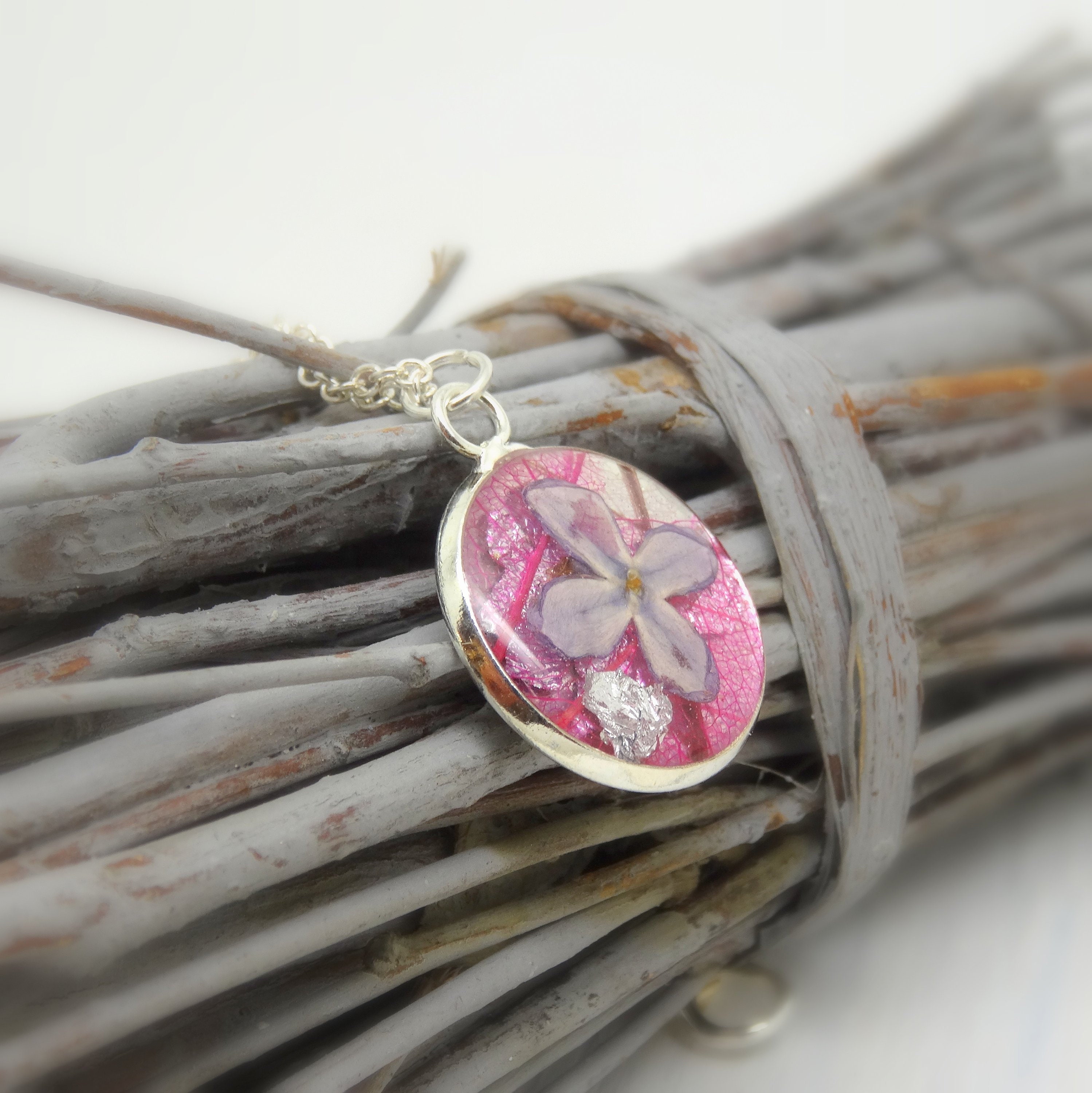 flower necklace wedding