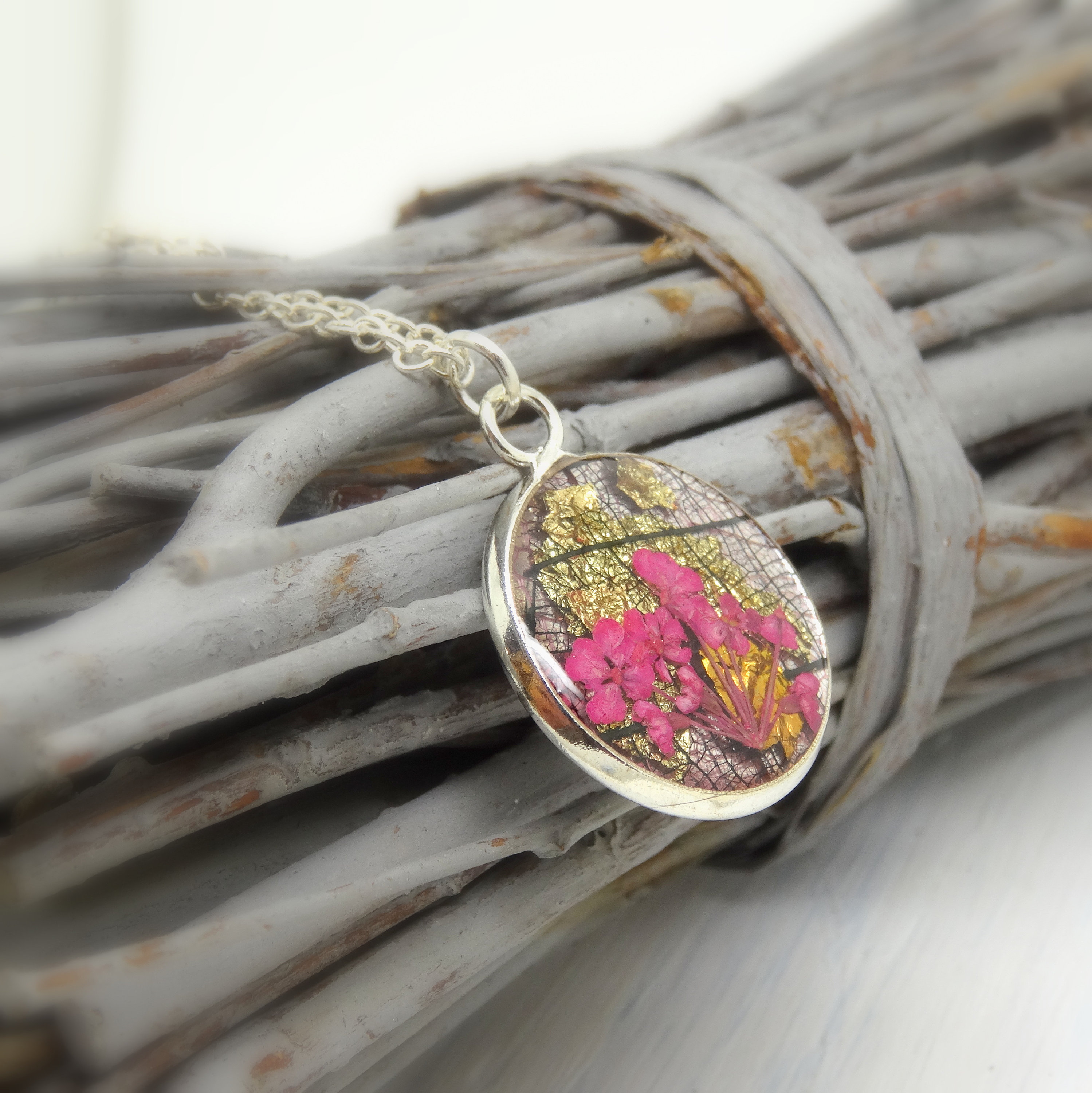 Real flower necklace, handmade necklace, resin jewellery, dry flower