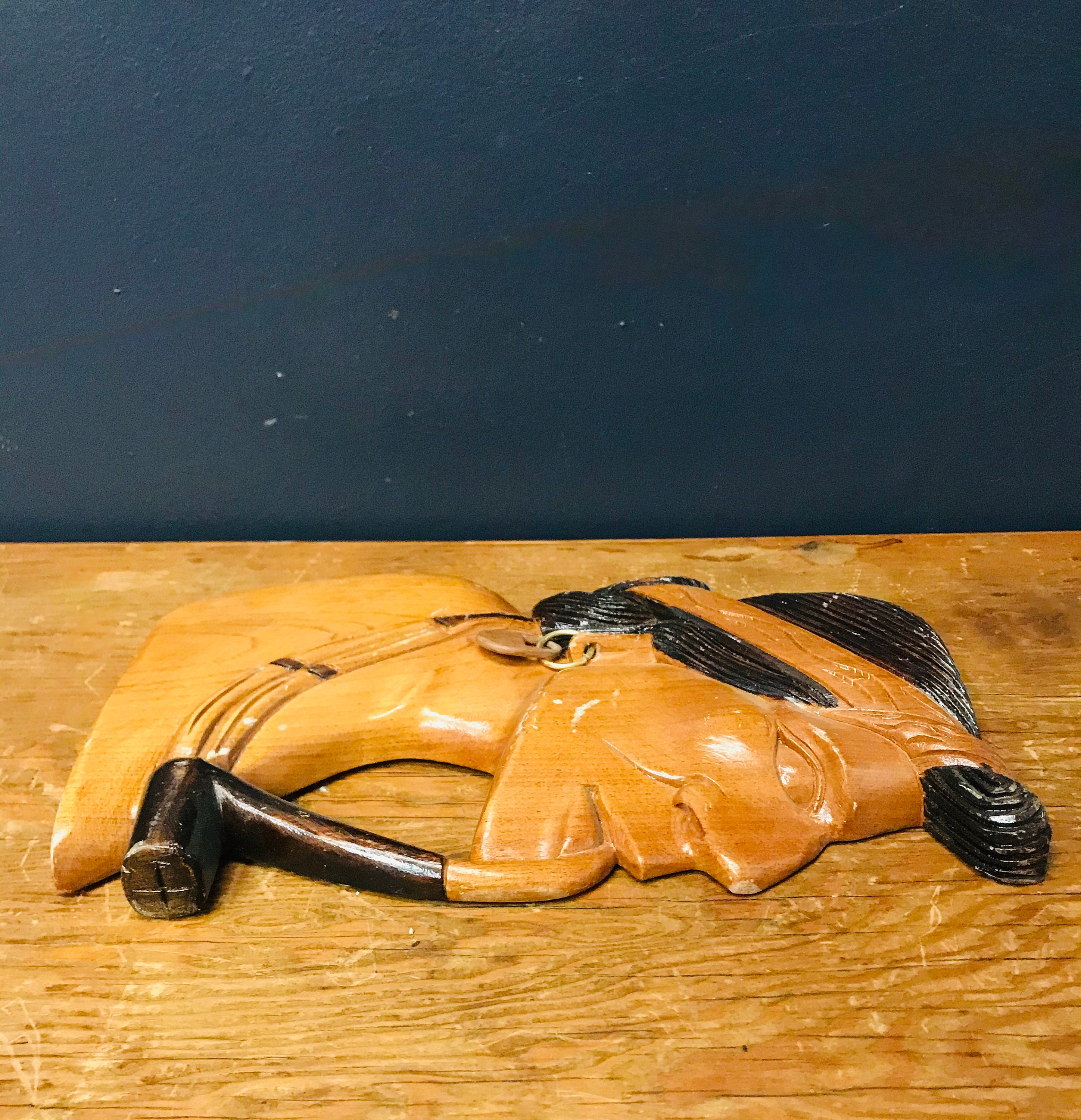 ヴィンテージの手彫り木製ネイティブアメリカン壁掛け - Etsy 日本