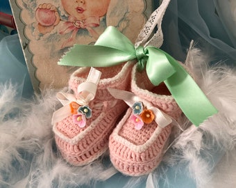 Vtg.Hanging Pink Baby Booties.Nursery Baby Room Decor.Kitschy Sweet Gift!