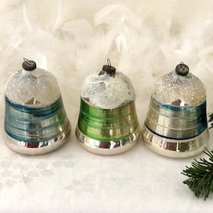 Vtg Xmas.RARE Large 1940&#39;s Snowcapped Bell Shaped Mercury Glass Ornaments.Italian Beauties! Collectible.Gift Idea