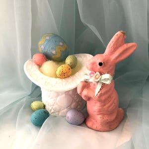 Vtg Pink Easter Bunny Rabbit.Paper Mache.Collectible.Gift.5.5”.Nostalgic MCM