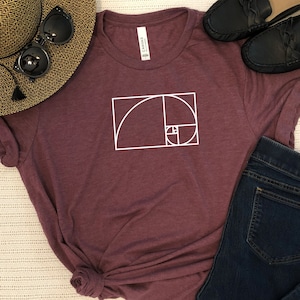 Fibonacci Spiral - T-Shirt Unique Science Math Engineering Golden Ratio Super Soft Nerd Tees Great Gifts As seen on Big Bang Theory Sheldon