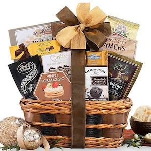 Gourmet Gift Basket for customer, client, family, friends, birthday, sympathy, housewarming, thank you, Quality Products, corporate gift