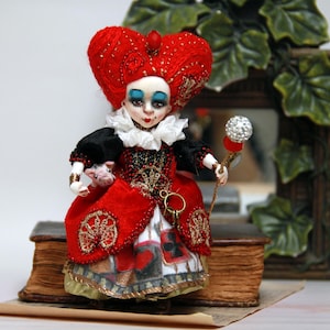 Red Queen Doll – Alice in Wonderland Miniature – 1:12 Scale Posable Clay Art Doll – Handmade Fantasy Figure