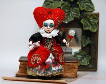 Red Queen Doll – Alice in Wonderland Miniature – 1:12 Scale Posable Clay Art Doll – Handmade Fantasy Figure