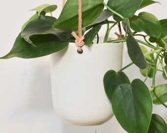 Emily Ceramic Hanging Planter - Indoor/Outdoor Modern Macramé Plant Holder, Ideal for Home Decor and Gardening Enthusiasts, Gifts for Her