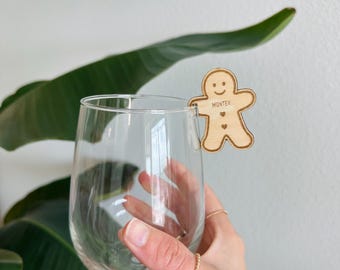 Personalized Christmas Wine Glass Charm or Place Card Gingerbread Man Holiday Party Decor Custom Drink Marker Christmas Cookie Decorating