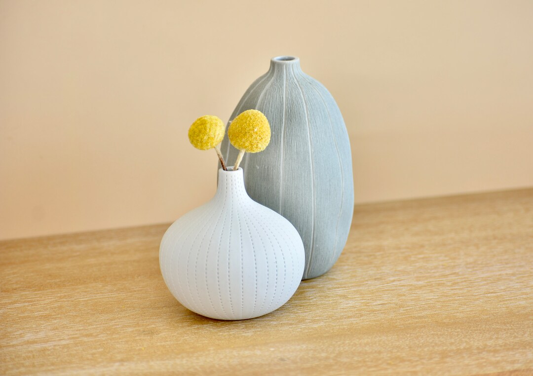 Hand-carved Ceramic Bud Vase, Small Porcelain Bud Vase for Flowers ...