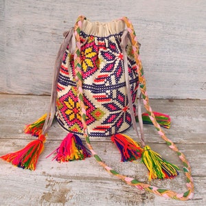 tote bag,boho bag,boho chic bag,ethnic bag,gypsy bag,hippie bag,boho handbag,banjara bag,indian embroidery,hobo bag
