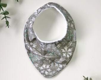 Christmas Bandana Bib, Dribble Bib, Neutral Baby Bib- Christmas Snowflake