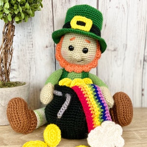 CROCHET PATTERN: Paddy the Lucky Leprechaun / St. Patricks Day / Amigurumi doll / Rainbow / Pot of Gold / Irish