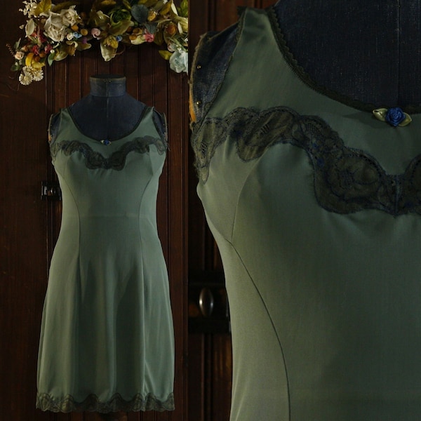 Italian dusty mossy green empire waist applique lace bodice lace trim  nylon lingerie slip dress 60's // Ma Ri // 36 M Medium