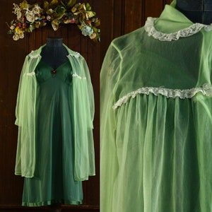 Hellgrün luftiges Nylon Chiffon Nachthemd Dessous Babydoll Peignoir Gewand 60er Jahre // 34 S Small 36 M Medium