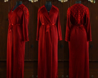 Vino profundo rojo teñido a mano maxi peignoir suave camisón de nylon bata 70's // S SMALL 34 M MEDIUM 36