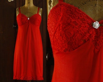 Corvette red empire waist lace chiffon bodice nylon lingerie slip dress 50's // Formfit Rogers // 32 XS Extra Small