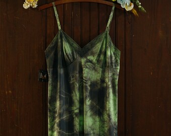 purple /& blue tie dye lace trim mini slip dress 36