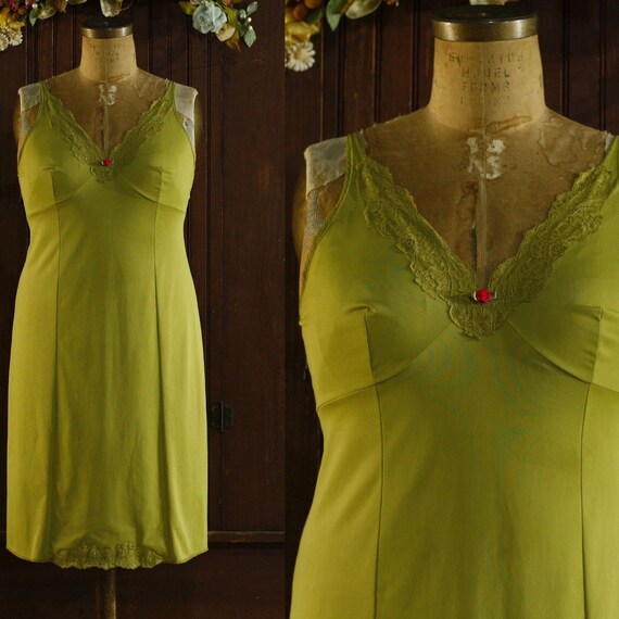 Pea green empire waist V neck front shadow panel … - image 1