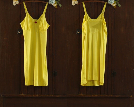 double lemon yellow empire waist scalloped trim f… - image 2