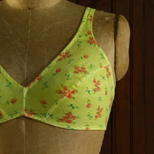 neon bright yellow floral print 90&#39;s hand dyed comfortable t-shirt cotton spandex non-adjustable straps soft stretch bra // Bestform // 36 B