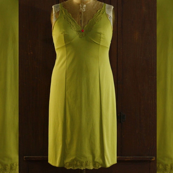 Pea green empire waist V neck front shadow panel … - image 3