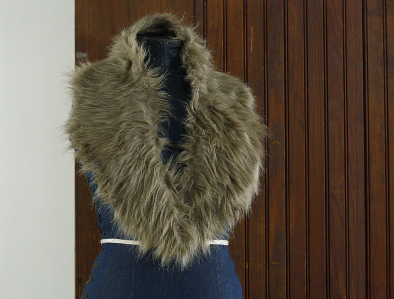 fluffy clay taupe large faux fur collar removeable detachable coat collar