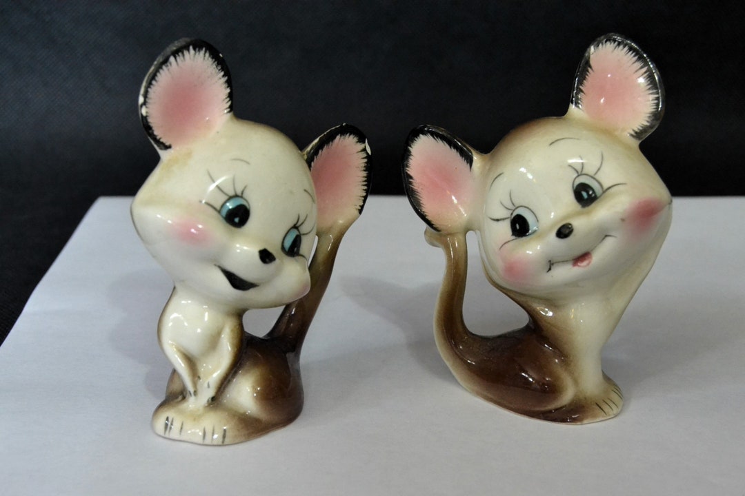 Vintage Mouse Salt and Pepper Shakers - Etsy