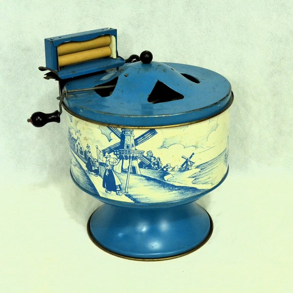Vintage Wolverine Toy Wringer Washing Machine