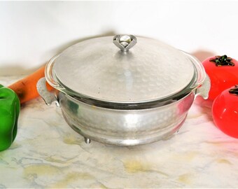 Hammered Aluminum Casserole Carrier with Pyrex Dish