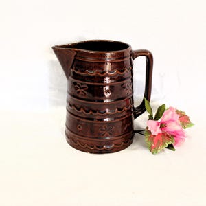 Marcrest Daisy Dot Pitcher