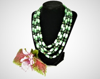 Vintage Green Beaded Necklace