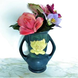 Reproduction Roseville Pottery Blue Water Lilly Vase
