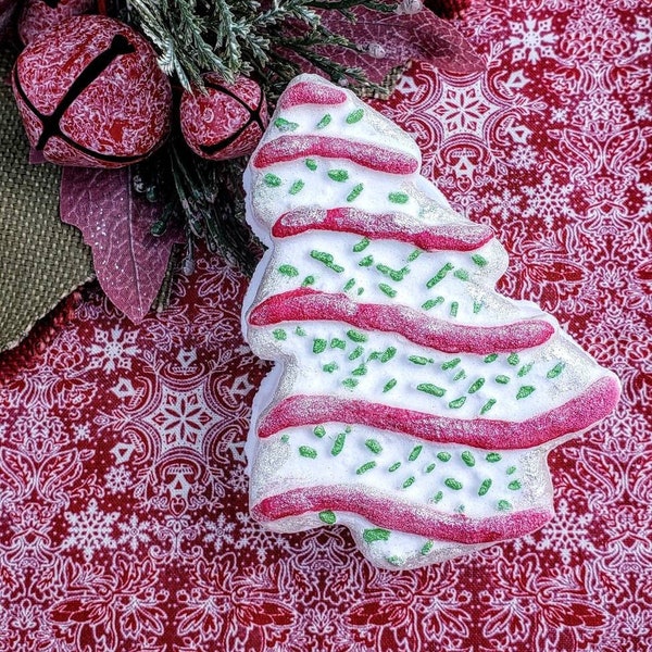 Christmas Tree Snack Cake Bath Bomb - Stocking Stuffer for Kids & Teens - Stocking Stuffers for Boys Girls - Christmas Eve Gift