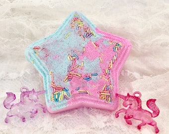 Unicorn Bath Bomb - Unicorn Birthday - Unicorn Gift - Unicorn Party - Bath Bomb Surprise - Bath Bombs for Kids - Unicorn Charm - Bath Bombs