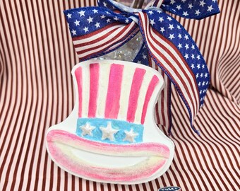 Uncle Sam Hat Bath Bomb: Patriotic Enamel Pin Surprise