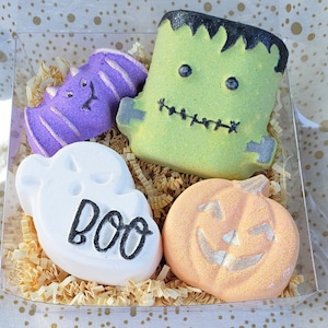 Halloween Gift Set for Kids - Ghost Bath Bomb - Kids Halloween Gift Box - Bath Bombs for Kids - Frankenstein Bath Bomb