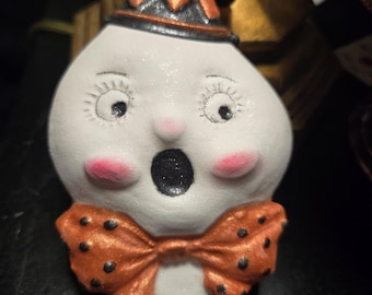 Ghost Bath Bomb - Vintage Inspired Halloween- Spooky Cute