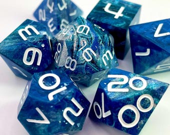 Set di dadi con bordo affilato illimitato (7) per giochi di ruolo