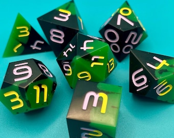 Shadow Hopper Sharp Edge Dice Set (7) For Role Playing Games