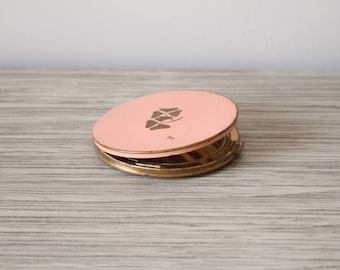 Vintage 50&#39;s Harriet Hubbard Ayer Inc. of NEW YORK Makeup Compact | Brass Body | Interior Mirror | Pink Top | Clover Design | Made in USA